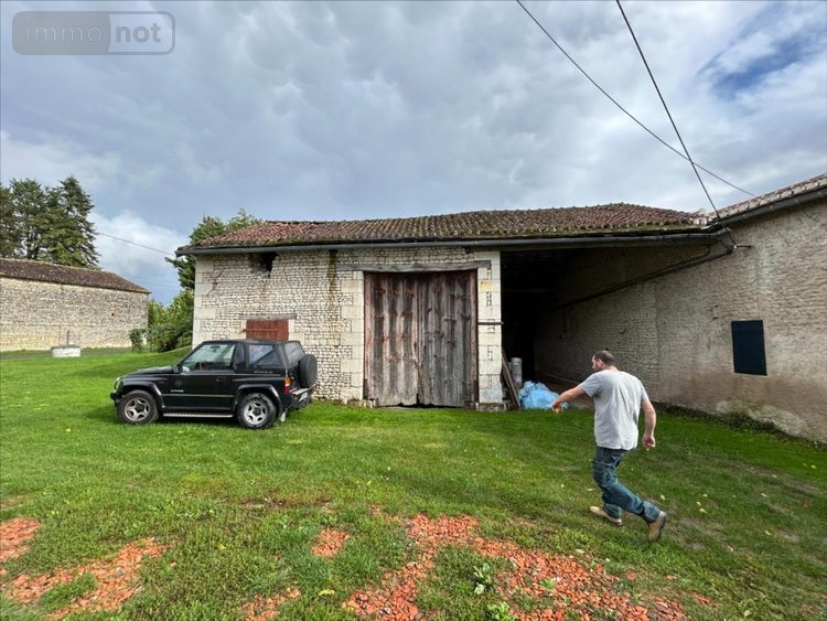Maison a vendre Nueil-sous-Faye 86200 Vienne 100 m2 5 pièces 99560 euros