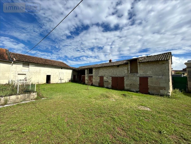 Maison a vendre Nueil-sous-Faye 86200 Vienne 100 m2 5 pièces 99560 euros