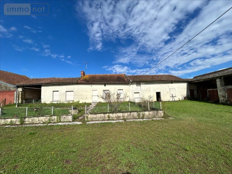 Maison a vendre Nueil-sous-Faye 86200 Vienne 100 m2 5 pièces 104800 euros