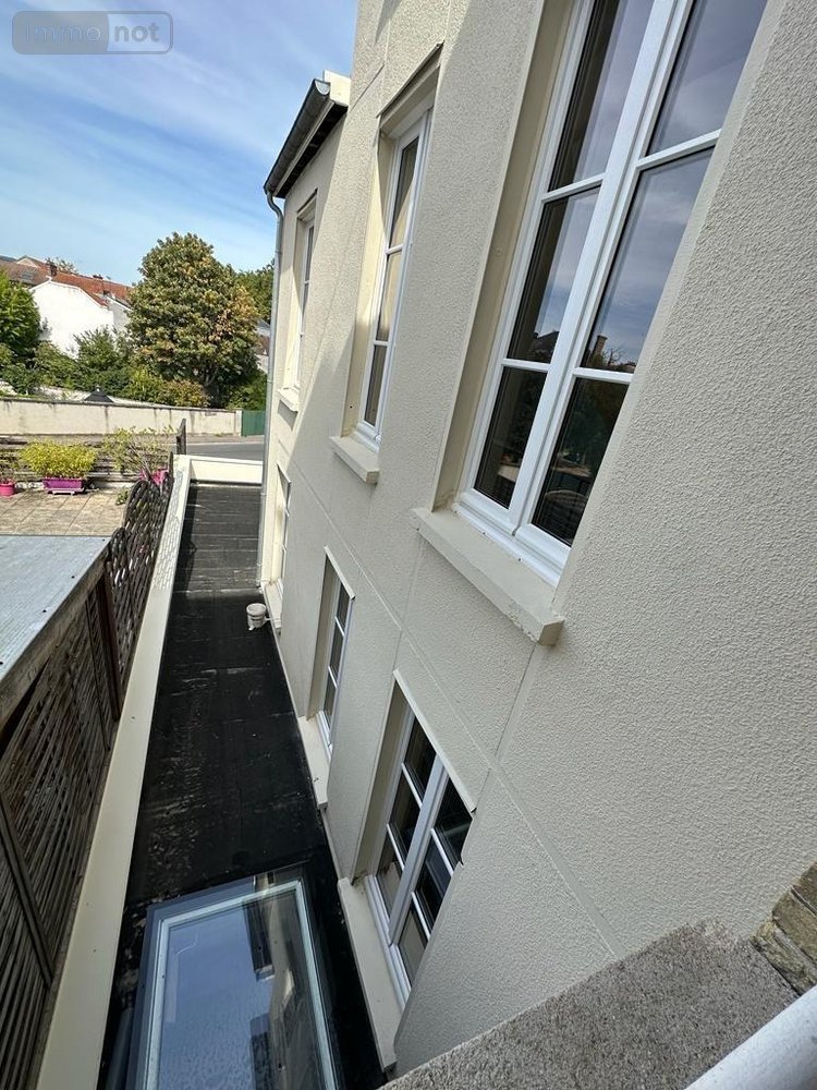 Immeuble a vendre Épernay 51200 Marne 130 m2  275600 euros