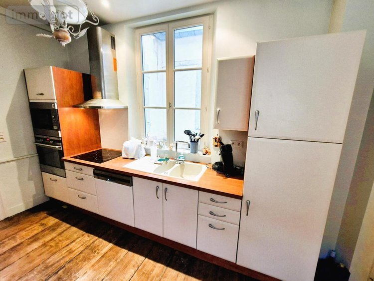 Immeuble a vendre Bar-sur-Seine 10110 Aube 203 m2  169000 euros