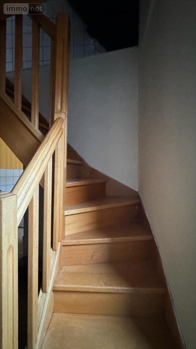 Immeuble a vendre Blancs Coteaux 51130 Marne 167 m2  157000 euros