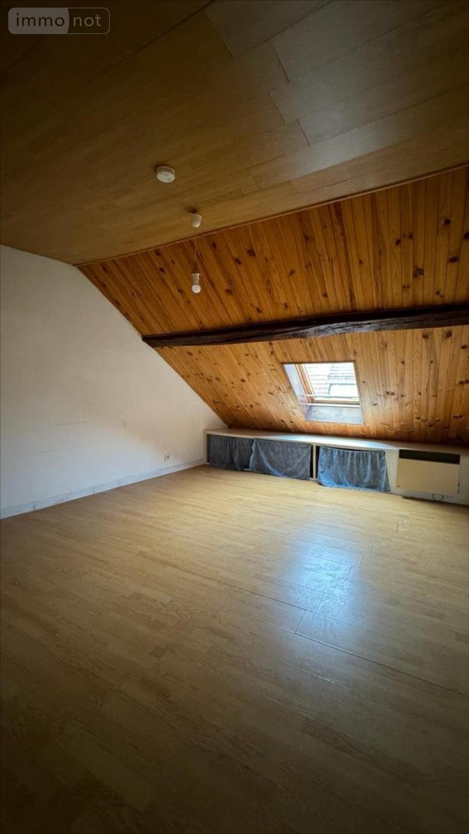 Immeuble a vendre Blancs Coteaux 51130 Marne 167 m2  157000 euros