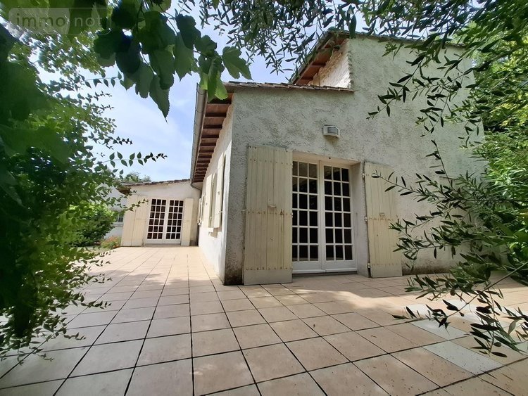 Maison a vendre Saintes 17100 Charente-Maritime 405 m2 11 pièces 500000 euros