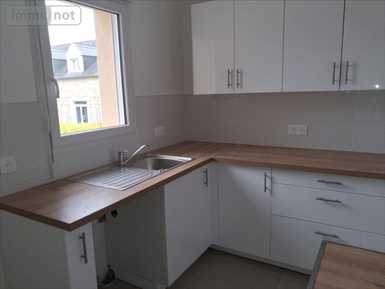 Location maison Le Molay-Littry 14330 Calvados 102 m2 5 pièces 1150 euros