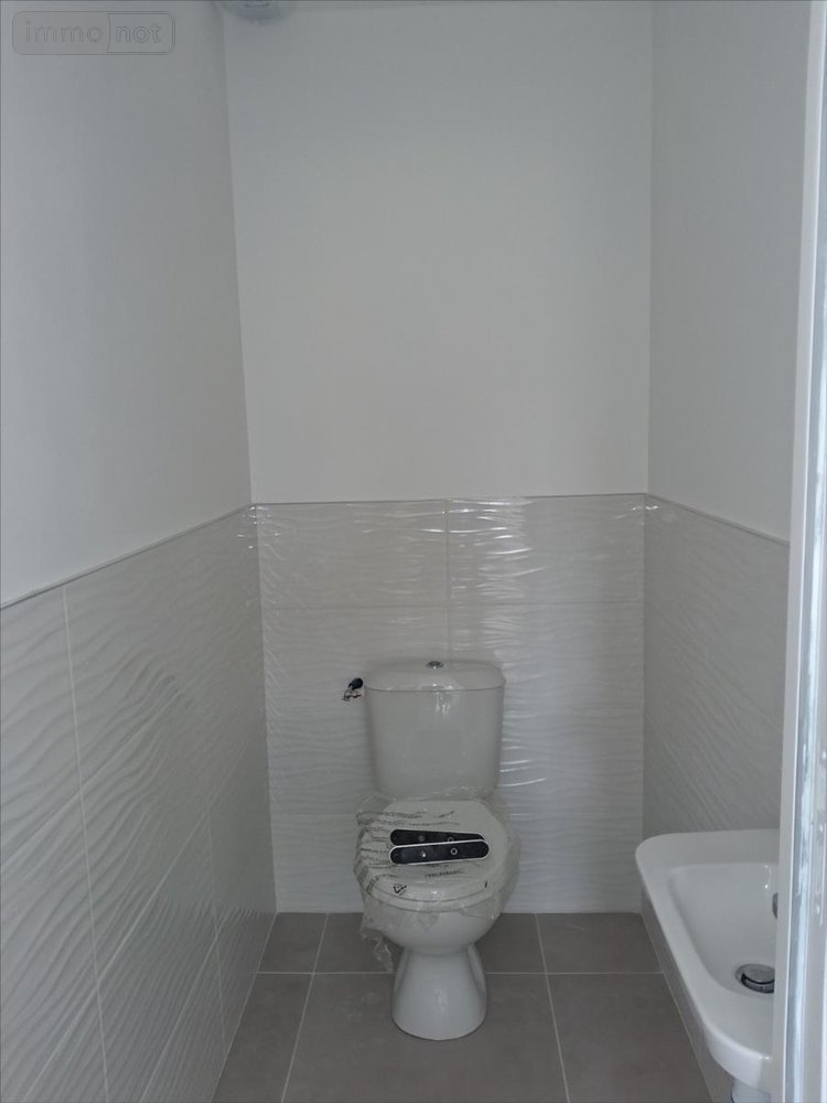 Location maison Le Molay-Littry 14330 Calvados 102 m2 5 pièces 1150 euros