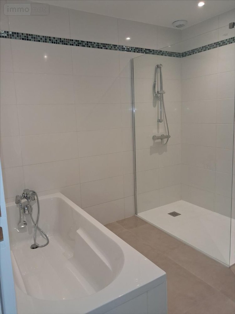 Location maison Le Molay-Littry 14330 Calvados 102 m2 5 pièces 1150 euros