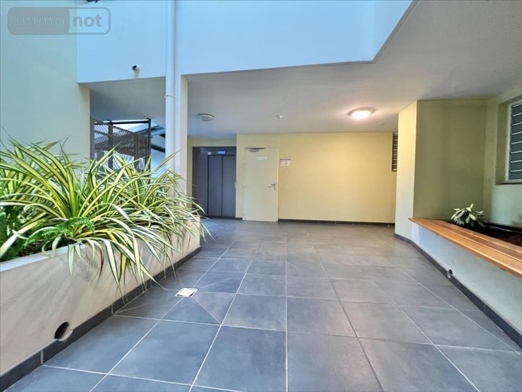 Appartement a vendre Saint-Denis 97400 Réunion 46 m2 2 pièces 149000 euros