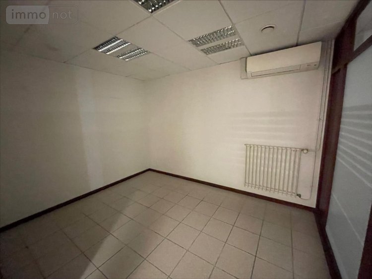 Location fonds et murs commerciaux Damparis 39500 Jura 115 m2  1200 euros