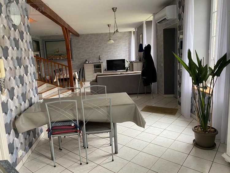 Maison a vendre Guingamp 22200 Côtes-d'Armor 130 m2 5 pièces 299040 euros