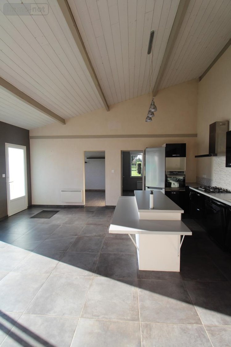 Maison a vendre Saintes 17100 Charente-Maritime 135 m2 6 pièces 344000 euros