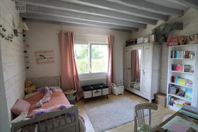 Location maison La Neuville-Chant-d'Oisel 76520 Seine-Maritime 202 m2 6 pièces 1600 euros