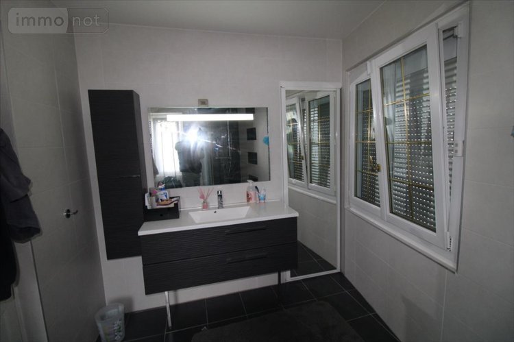 Location maison La Neuville-Chant-d'Oisel 76520 Seine-Maritime 202 m2 6 pièces 1400 euros