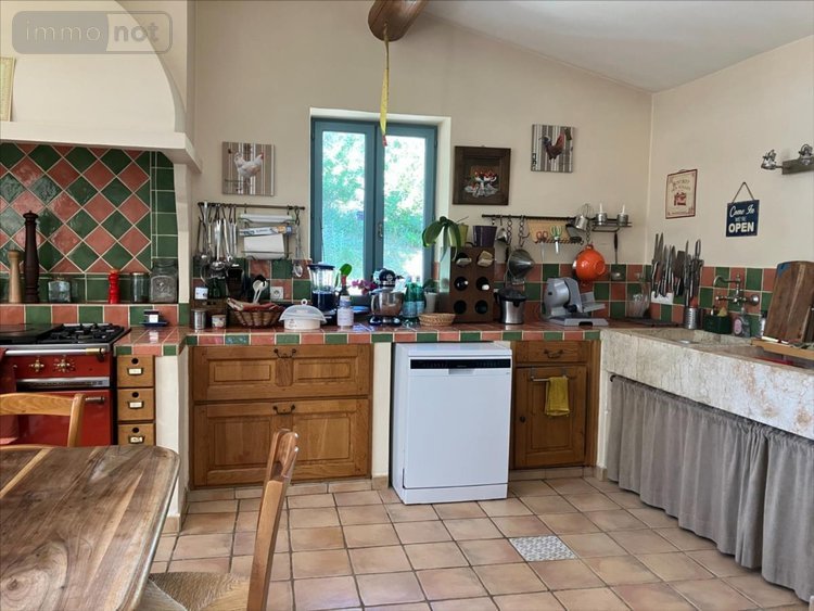 Maison a vendre Gréoux-les-Bains 04800 Alpes-de-Haute-Provence 445 m2 16 pièces 1350000 euros