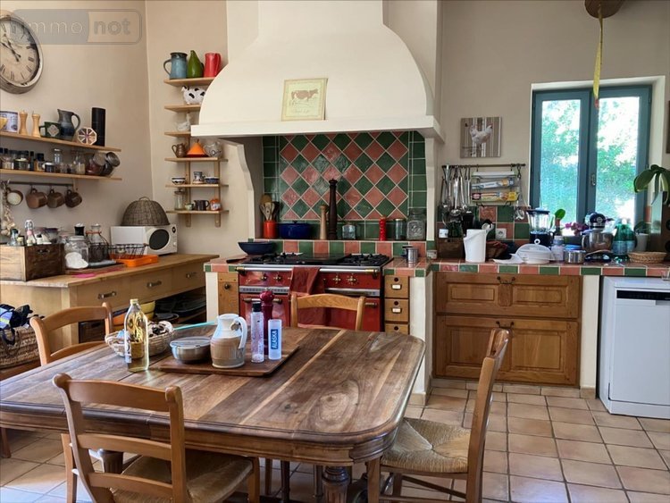Maison a vendre Gréoux-les-Bains 04800 Alpes-de-Haute-Provence 445 m2 16 pièces 1350000 euros