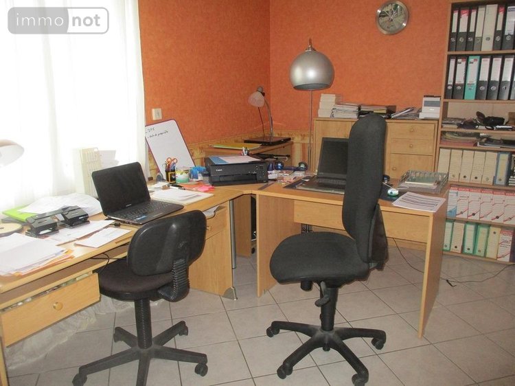 Maison a vendre Carhaix-Plouguer 29270 Finistère 226 m2 8 pièces 378000 euros