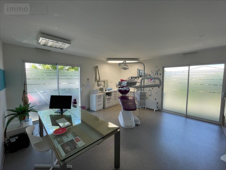 Fonds et murs commerciaux a vendre Andilly 17230 Charente-Maritime 262 m2  478400 euros