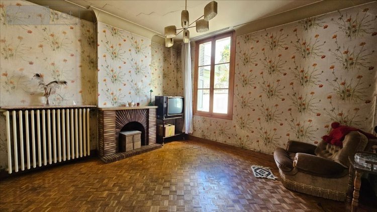 Maison a vendre Vendôme 41100 Loir-et-Cher 192 m2 12 pièces 176630 euros