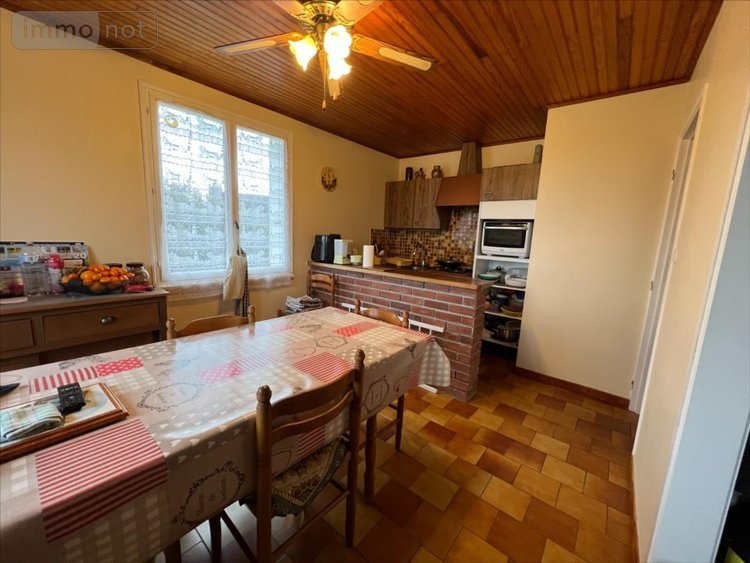 Maison a vendre Saint-Nic 29550 Finistère 140 m2 8 pièces 231000 euros