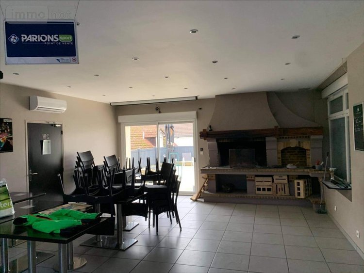 Immeuble a vendre Coeur de la Vallée 51480 Marne 241 m2  212000 euros