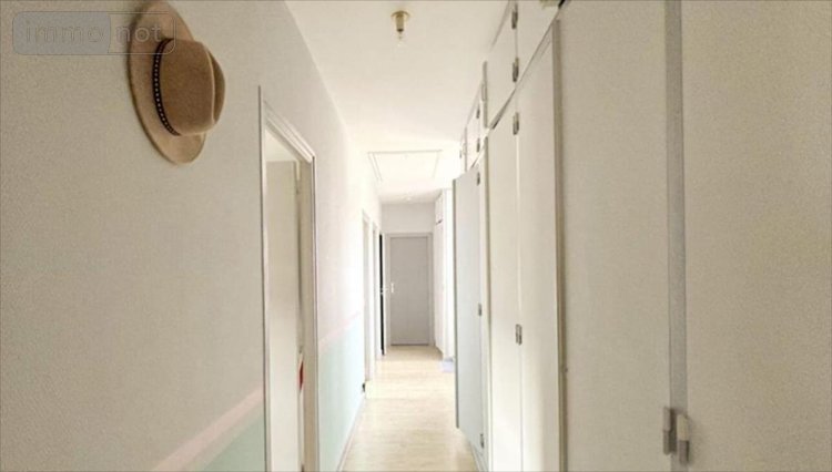 Immeuble a vendre Coeur de la Vallée 51480 Marne 241 m2  212000 euros