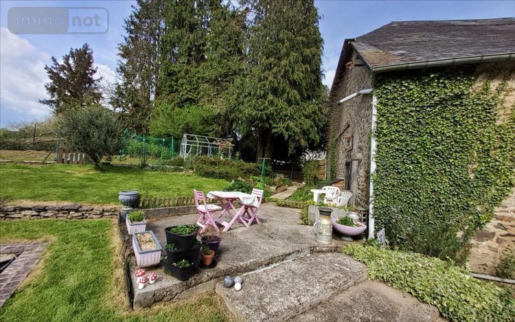 Immeuble a vendre Carnoët 22160 Côtes-d'Armor 330 m2  241500 euros