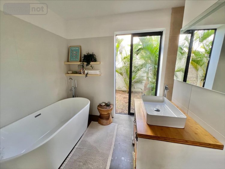 Maison a vendre Saint-Pierre 97410 Réunion 182 m2 6 pièces 875500 euros