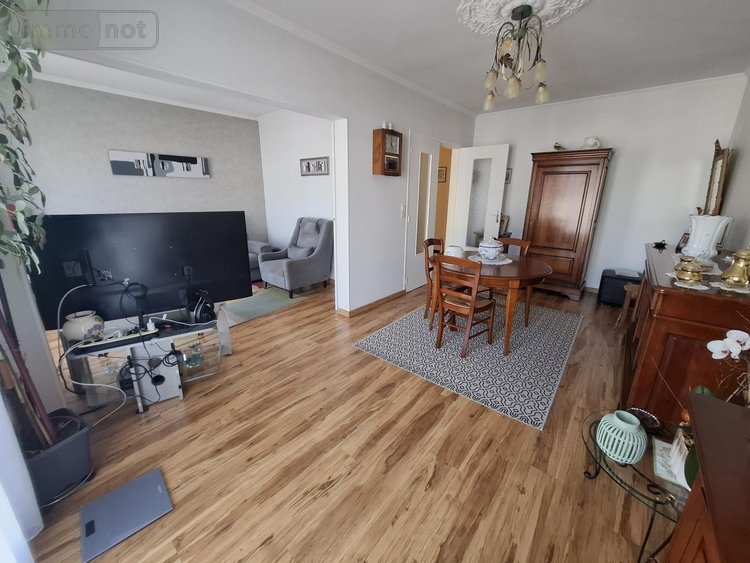 Maison a vendre Saintes 17100 Charente-Maritime 147 m2 8 pièces 374000 euros