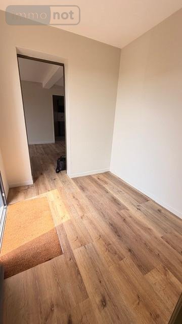 Location maison Château-Gontier-sur-Mayenne 53200 Mayenne 101 m2 6 pièces 830 euros