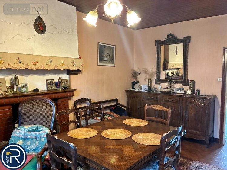 Maison a vendre La Baconnière 53240 Mayenne 135 m2  131000 euros