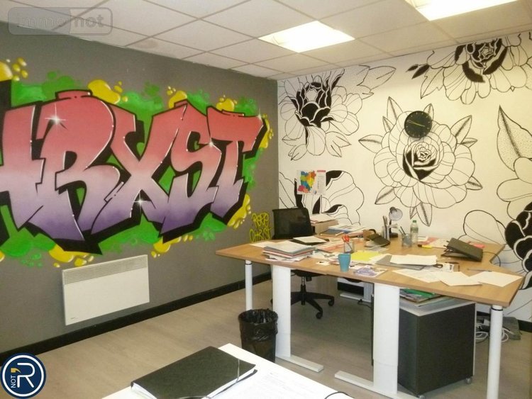 Location fonds et murs commerciaux Laval 53000 Mayenne 98 m2  800 euros