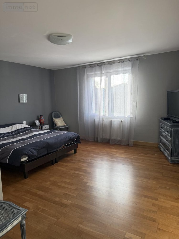Maison a vendre Sainte-Flaive-des-Loups 85150 Vendée 167 m2 4 pièces 248000 euros