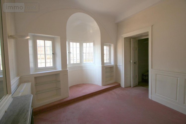 Location fonds et murs commerciaux Dole 39100 Jura 164 m2  1350 euros