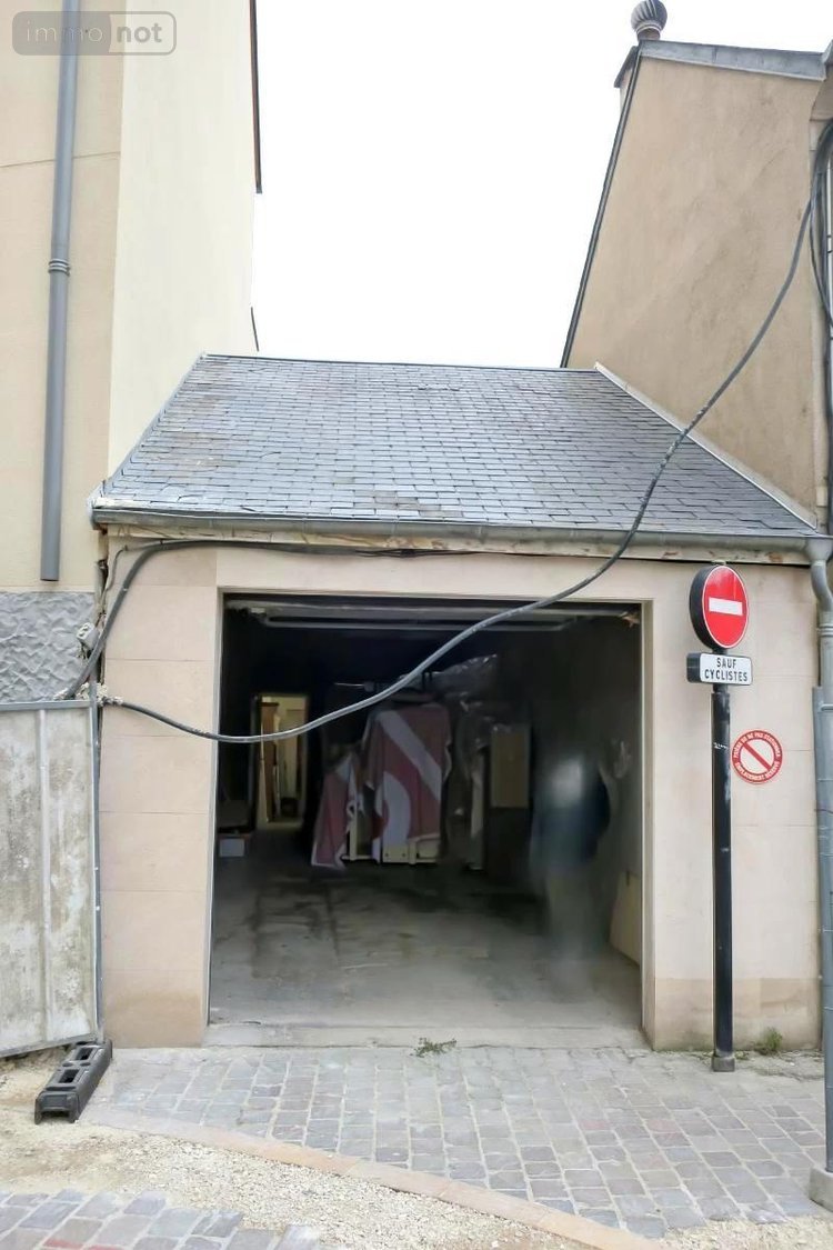 Immeuble a vendre Bourges 18000 Cher 310 m2  374400 euros