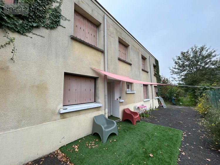 Fonds et murs commerciaux a vendre Mur-sur-Allier 63115 Puy-de-Dôme 480 m2  650000 euros