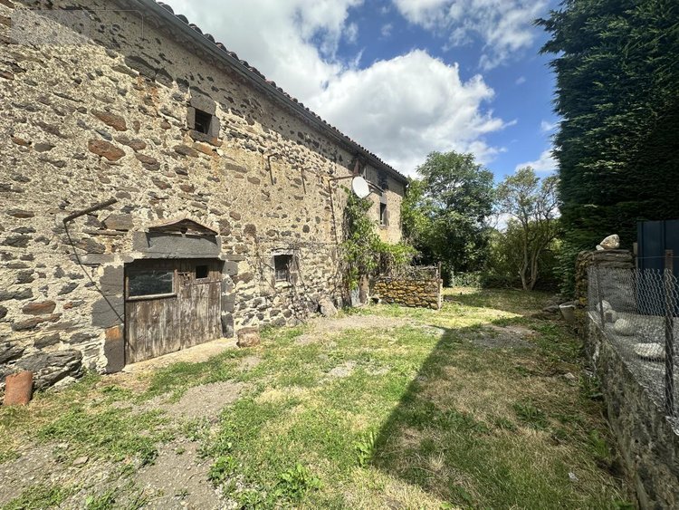 Maison a vendre Auriac-l'Église 15500 Cantal 90 m2  23000 euros