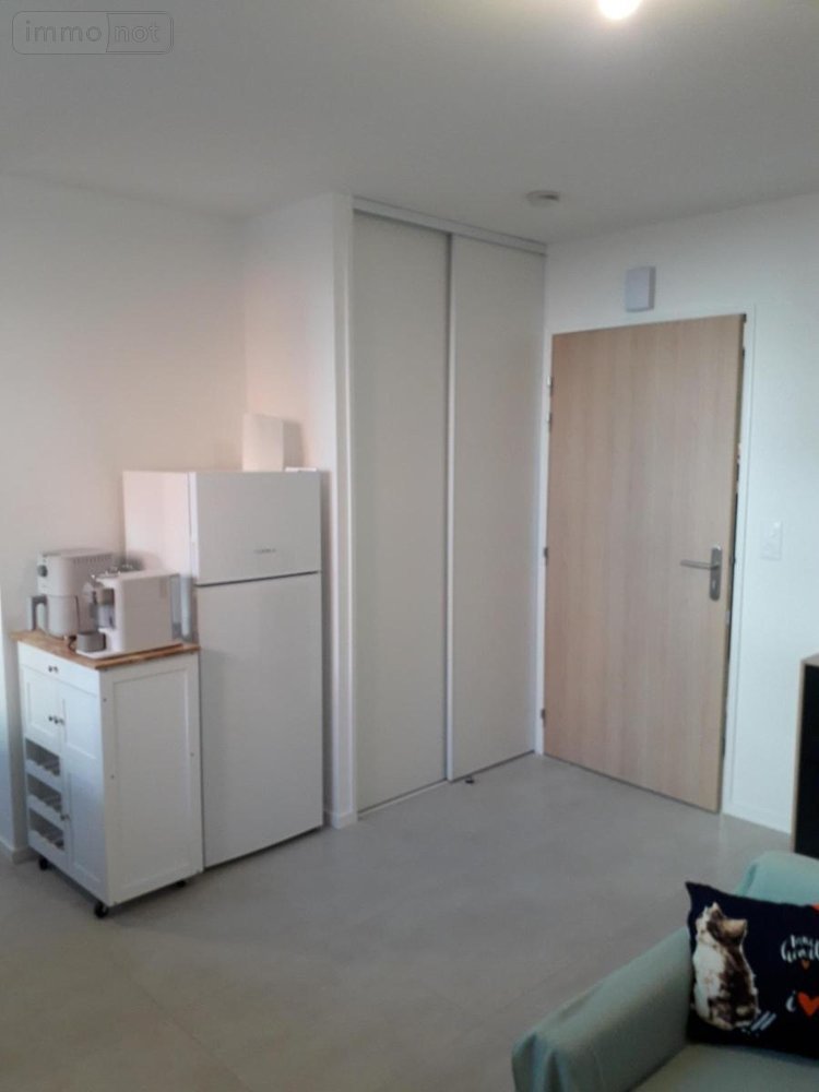 Location appartement Laval 53000 Mayenne 34 m2 1 pièce 510 euros