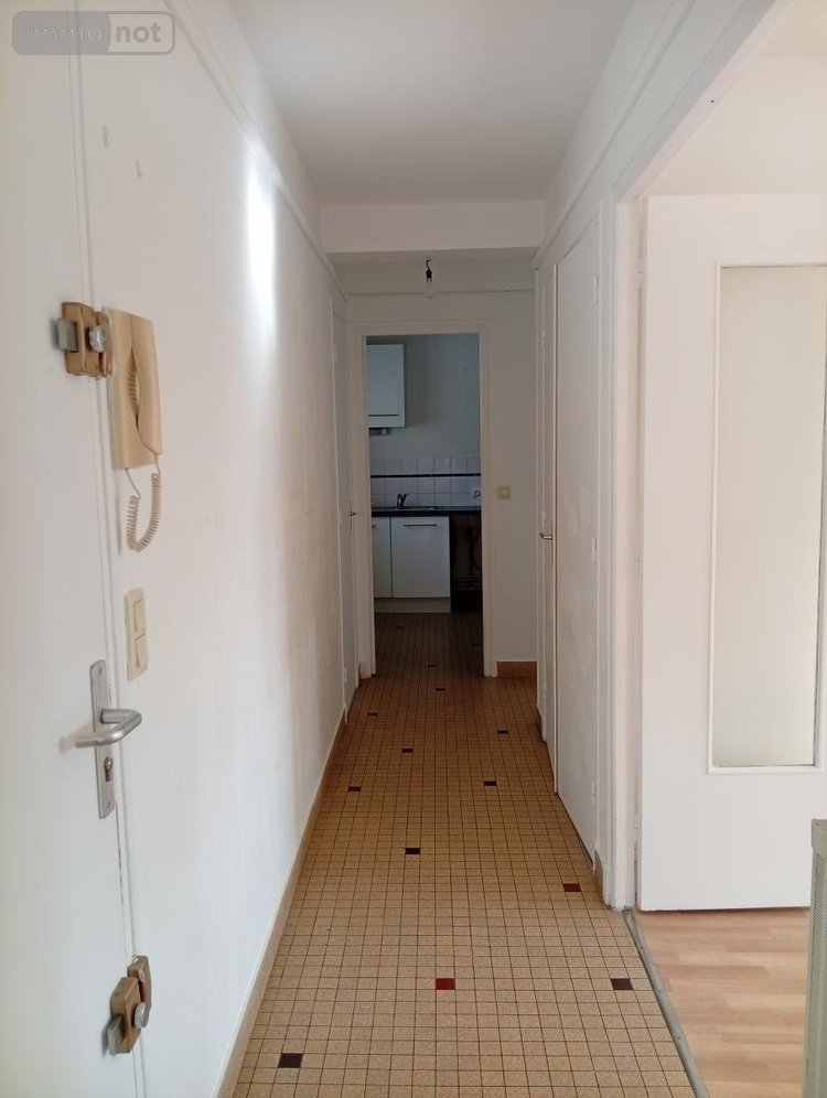 Location appartement Reims 51100 Marne 61 m2 3 pièces 710 euros