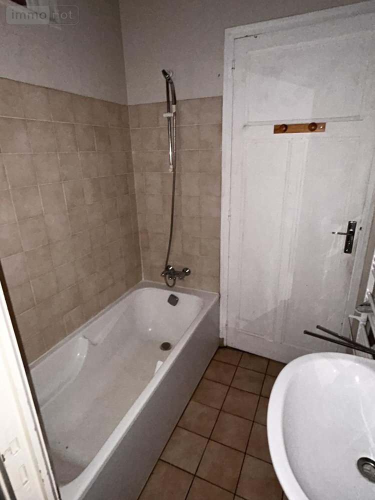 Location appartement Guer 56380 Morbihan 52 m2 3 pièces 530 euros