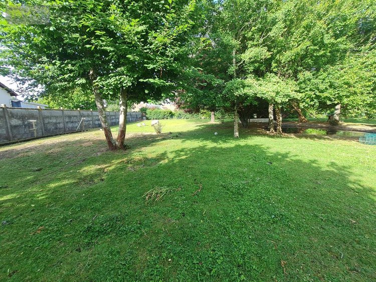 Fonds et murs commerciaux a vendre Saint-Amand-Longpré 41310 Loir-et-Cher 69 m2  114800 euros