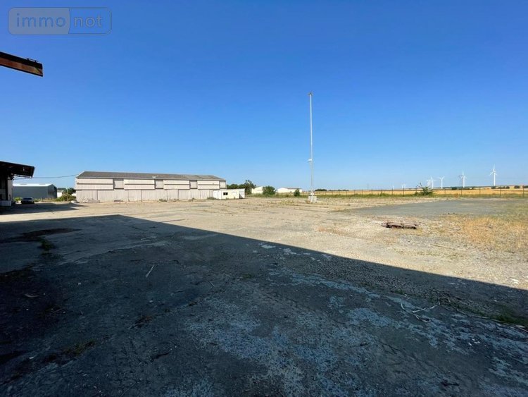Fonds et murs commerciaux a vendre Saint-Jean-de-Liversay 17170 Charente-Maritime 4000 m2  3090000 euros