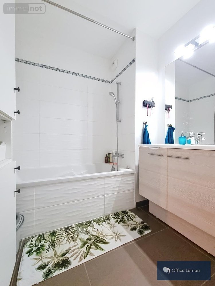 Appartement a vendre Saint-Genis-Pouilly 01630 Ain 52 m2 3 pièces 320000 euros