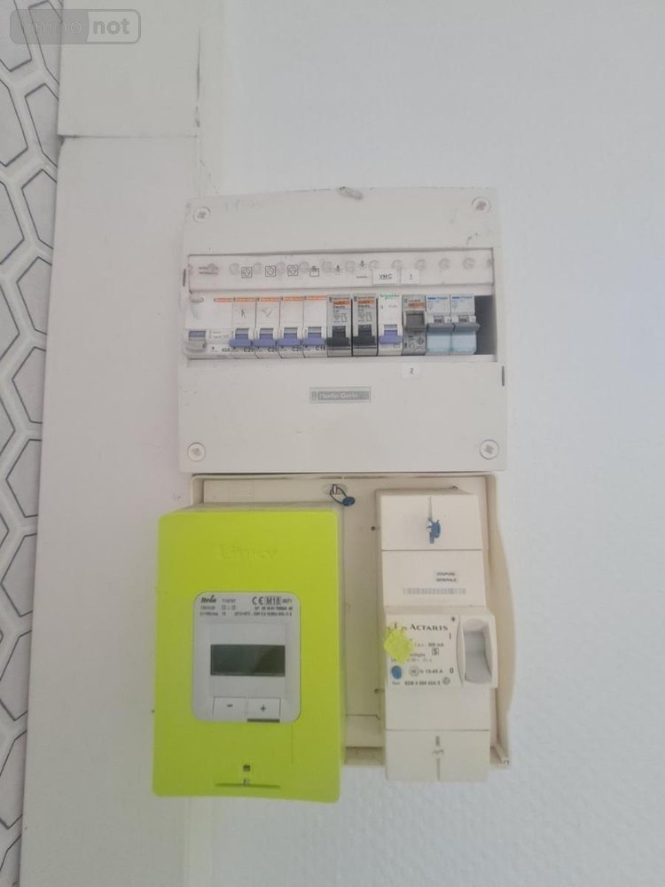 Location fonds et murs commerciaux Montoire-sur-le-Loir 41800 Loir-et-Cher 28 m2  500 euros