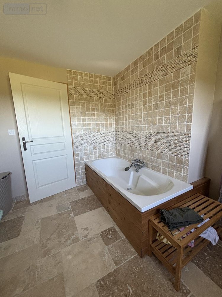 Maison a vendre Longué-Jumelles 49160 Maine-et-Loire 172 m2 7 pièces 301600 euros