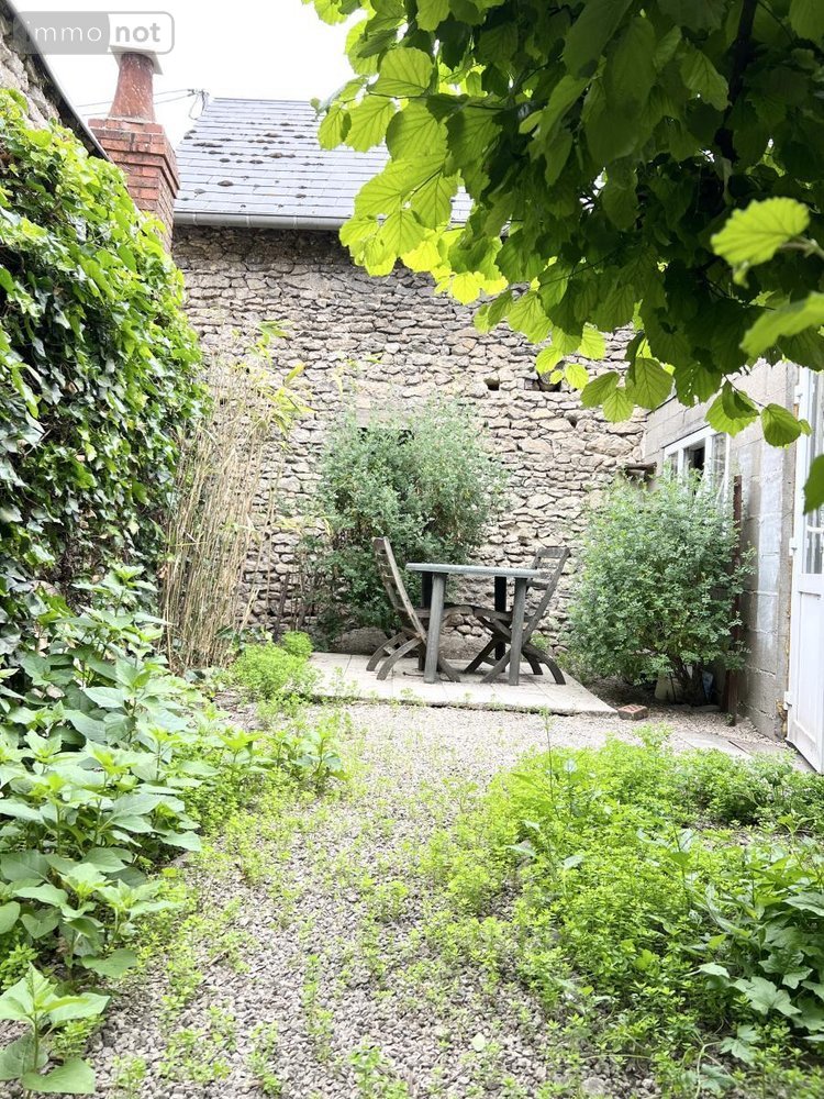 Fonds et murs commerciaux a vendre Oucques La Nouvelle 41290 Loir-et-Cher 205 m2  69960 euros