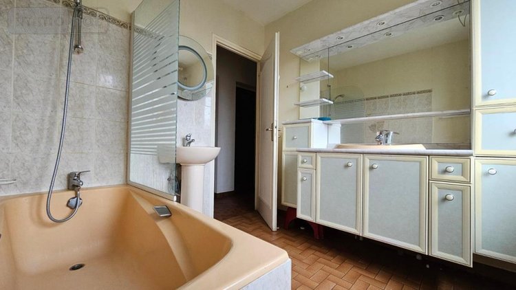 Maison a vendre Vendôme 41100 Loir-et-Cher 130 m2 6 pièces 249360 euros