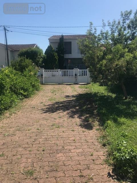 Maison a vendre Saintes 17100 Charente-Maritime 132 m2 5 pièces 246280 euros
