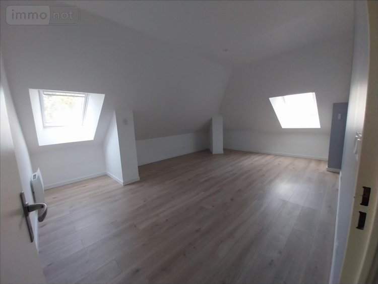 Location appartement Dol-de-Bretagne 35120 Ille-et-Vilaine 74 m2 3 pièces 890 euros