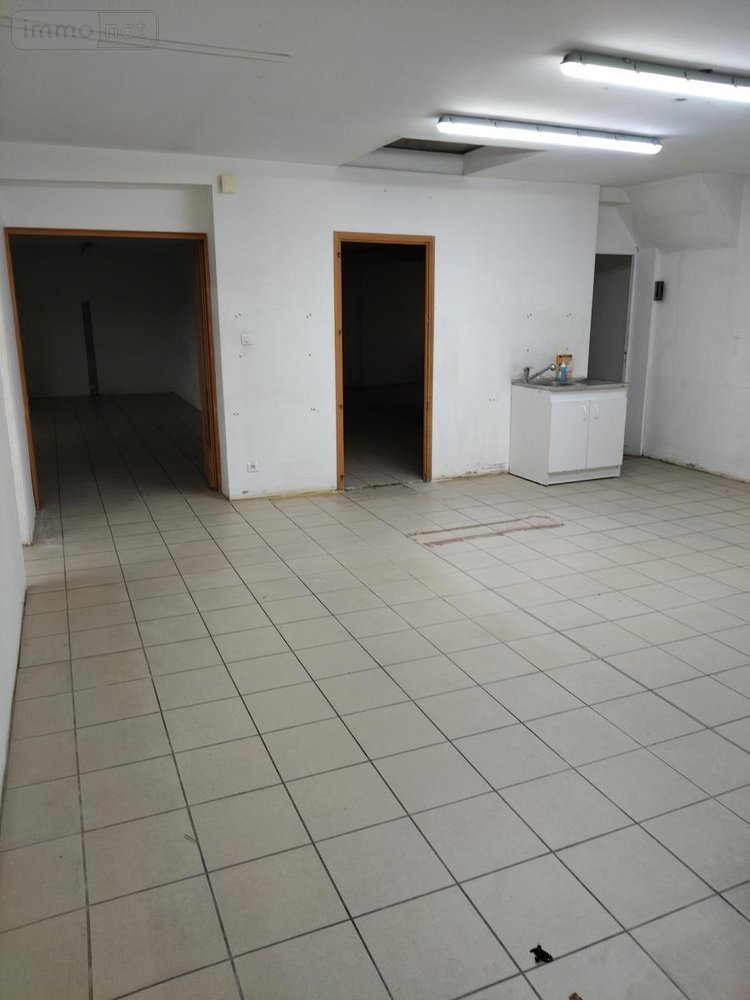 Fonds et murs commerciaux a vendre Montbizot 72380 Sarthe 338 m2  203460 euros
