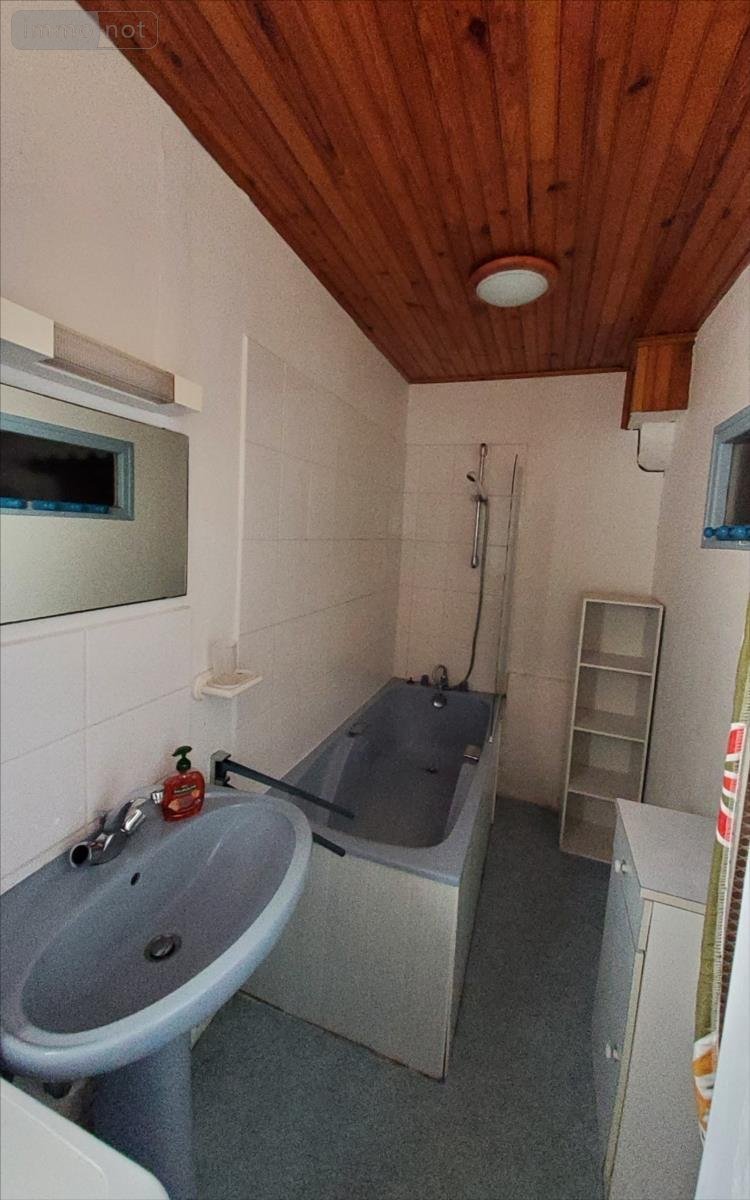 Maison a vendre Carhaix-Plouguer 29270 Finistère 75 m2 3 pièces 105000 euros